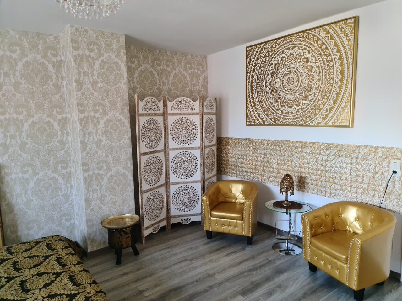 Photo 1